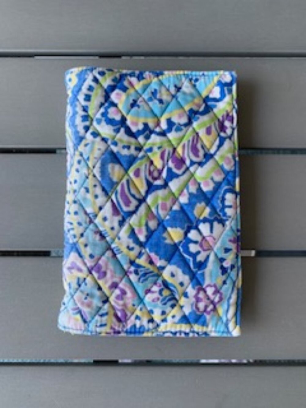 Vera Bradley Organizer - Capri Style